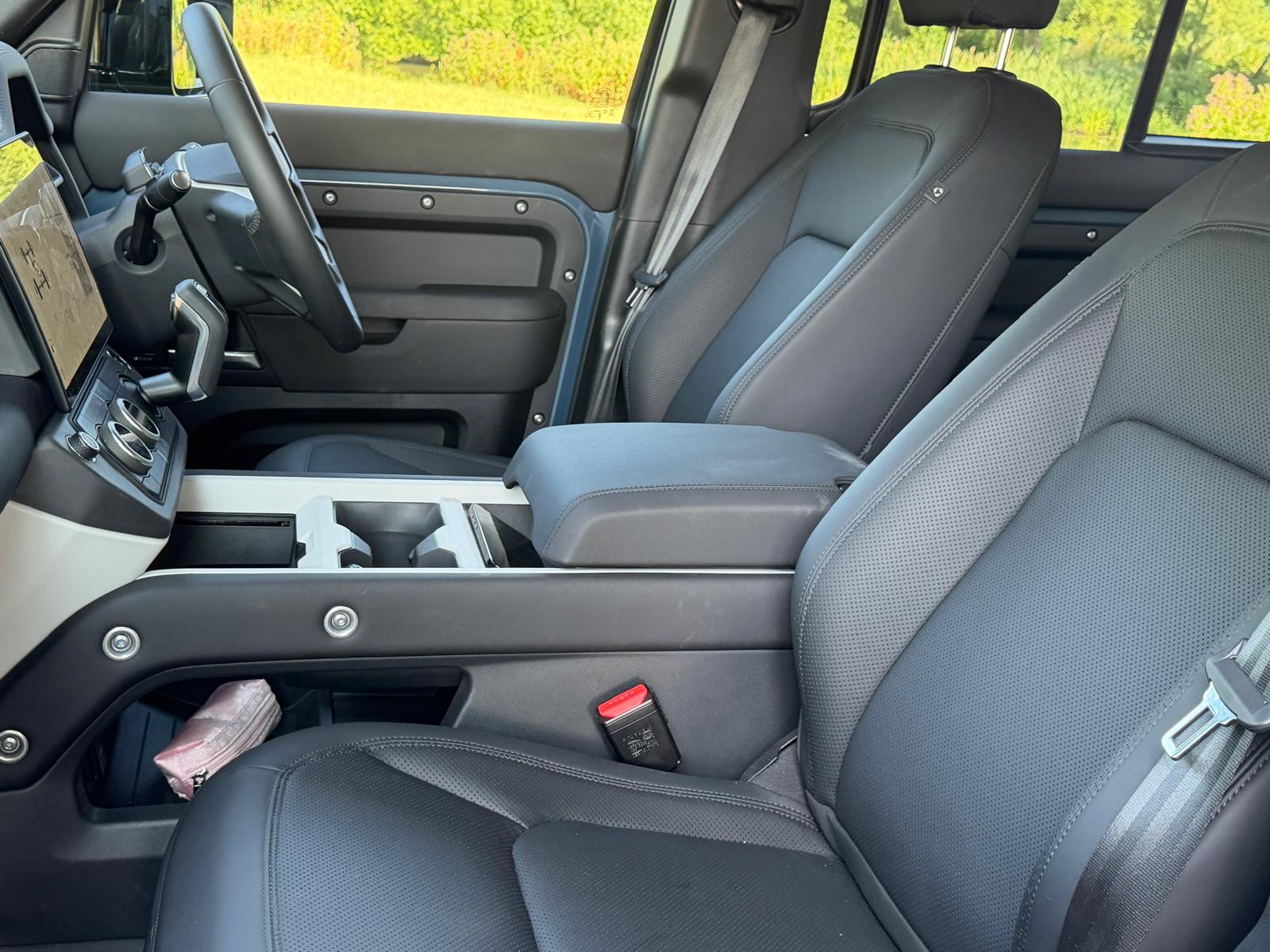2026 land rover defender SD MHEV